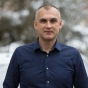 Мужчина в рубашке
